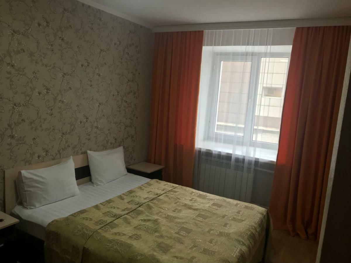 City Hotel Ustʼ-Kamenogorsk エクステリア 写真