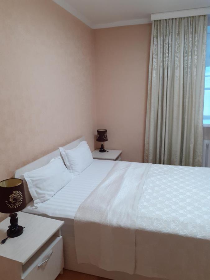 City Hotel Ustʼ-Kamenogorsk エクステリア 写真
