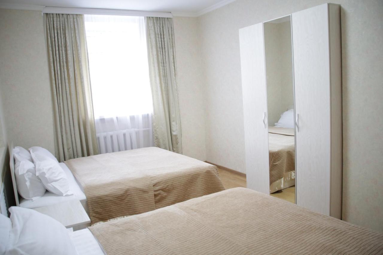 City Hotel Ustʼ-Kamenogorsk エクステリア 写真