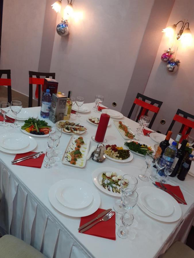 City Hotel Ustʼ-Kamenogorsk エクステリア 写真